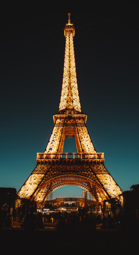 Paris (17) preview