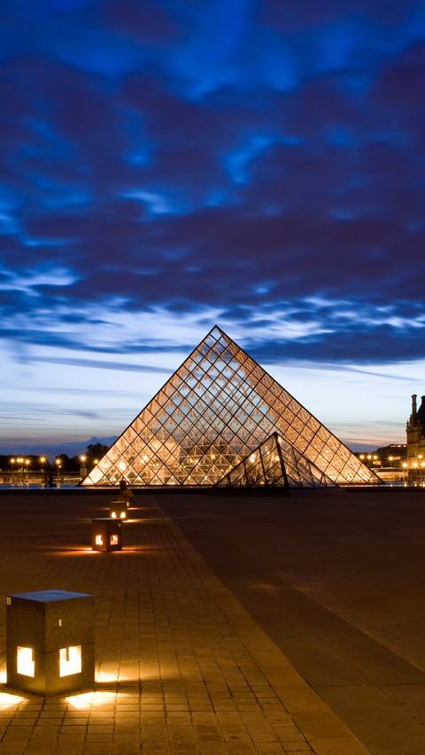 Crystal Pyramid in France 50 preview