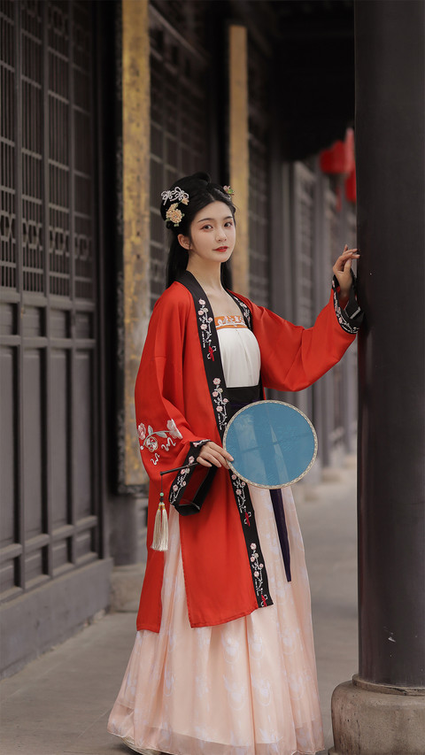 古代女性为什么穿长裙 preview