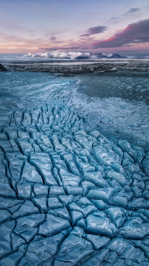 When glaciers extend towards the sea preview