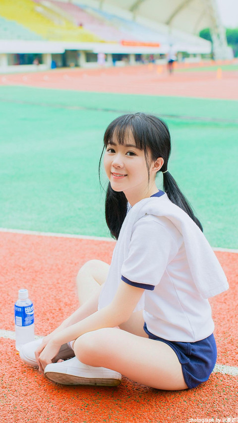 做一个活泼的女生 preview
