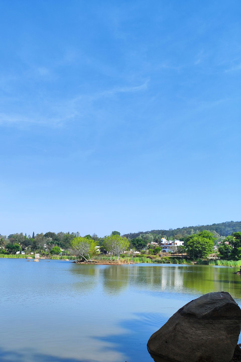 Lake view.jpg preview