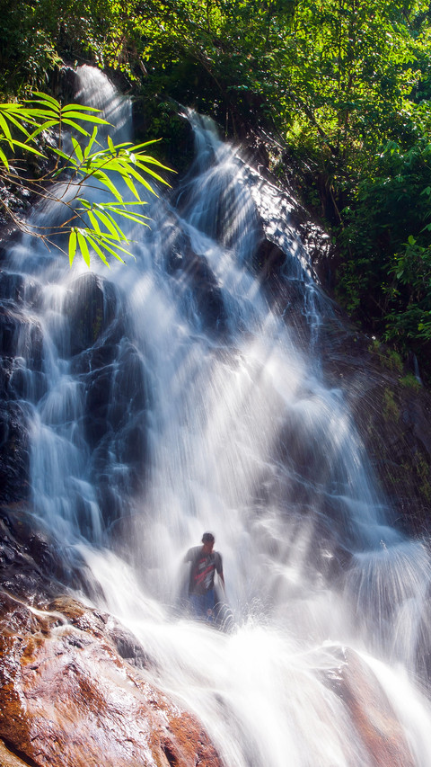 Refreshing Waterfall preview
