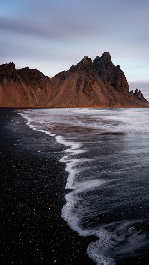 Iceland Bat Mountain preview