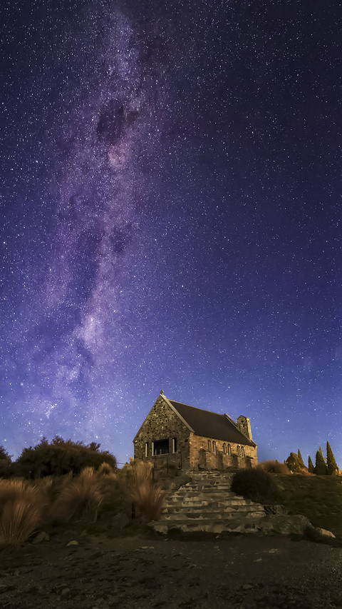 How can one look down at the vast starry sky preview