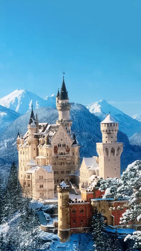 Top 5 beautiful castles in europe preview