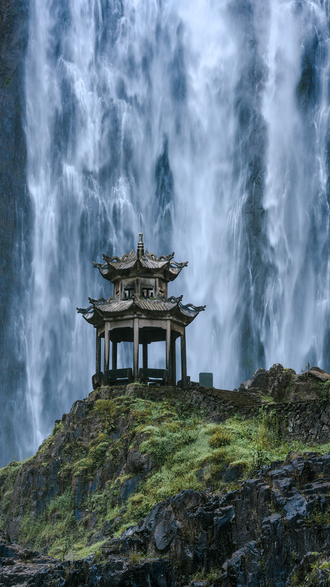 Baizhanghuo waterfall preview