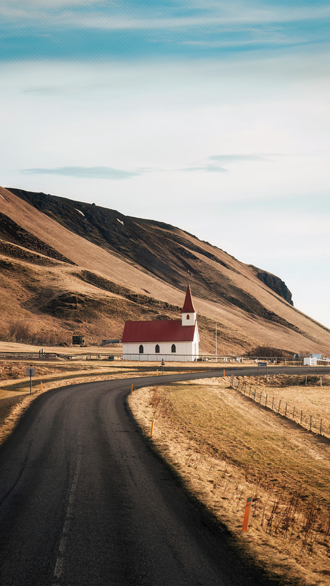 Iceland Cabin preview
