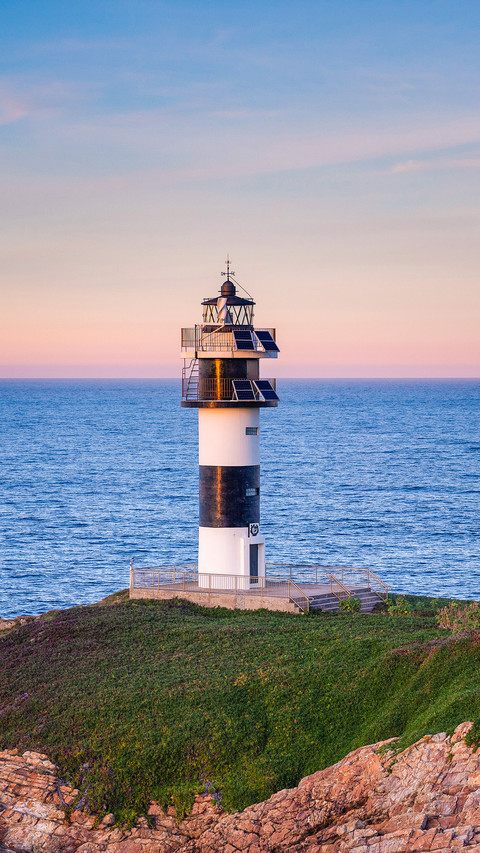 Modern tower of Illa Pancha Lighthouse preview