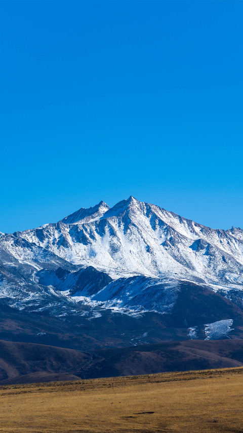 The yala snow mountain in winter preview