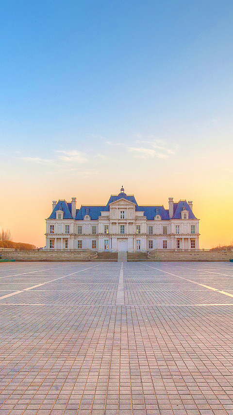 Lafayette castle hotel square preview