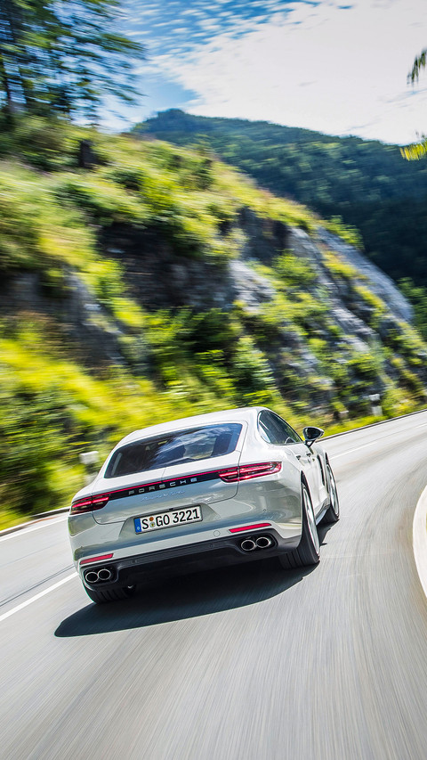 保时捷Panamera preview