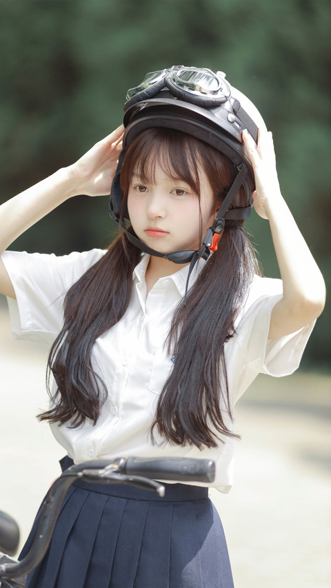 日系甜美少女出街 preview