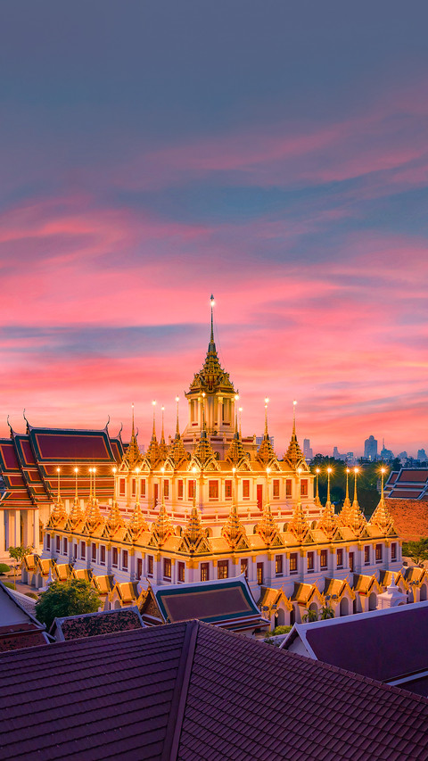 Loha Prasat Wat Ratchanatda and Golden Mountain Pagoda preview