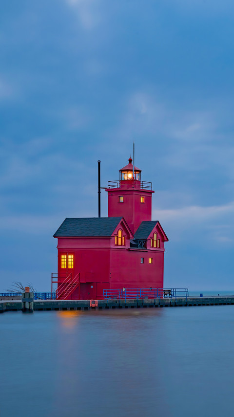 Holland Harbor Lighthouse stands at the entrance preview