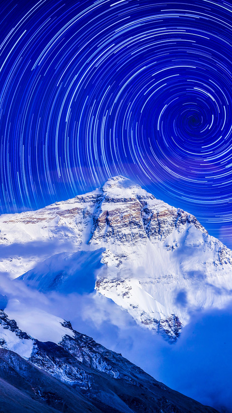 The Sleeping Beauty of Everest has been frozen for 9 years 6 preview