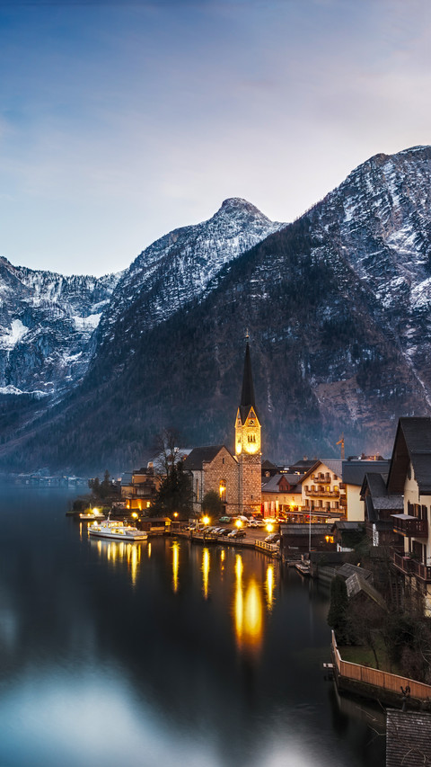 In the early morning at lake halstadt preview