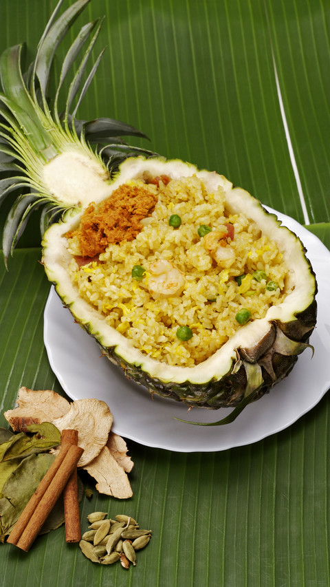 Thai pineapple fried rice preview