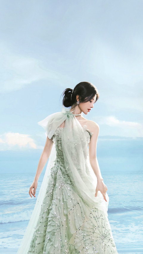 “业界劳模”鞠婧祎 preview