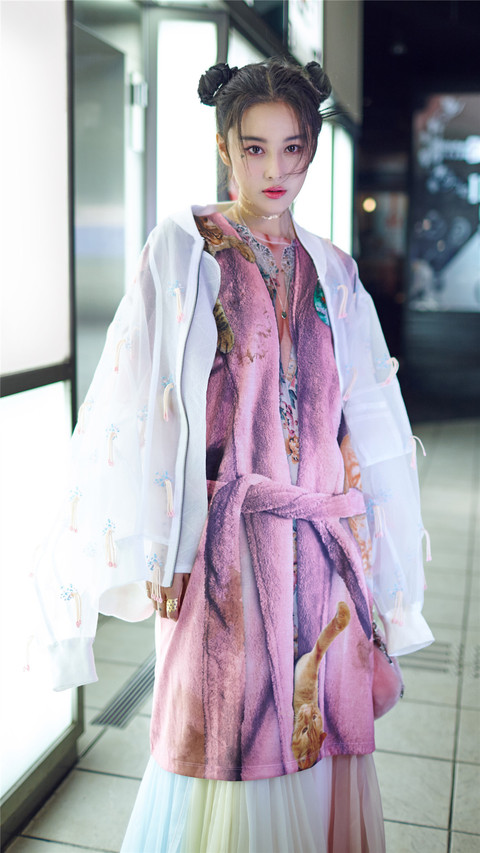 张馨予 preview