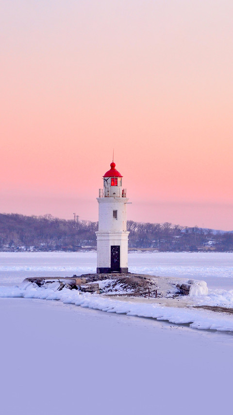 Egersheld lighthouse on the tip of the Peninsula shkot preview