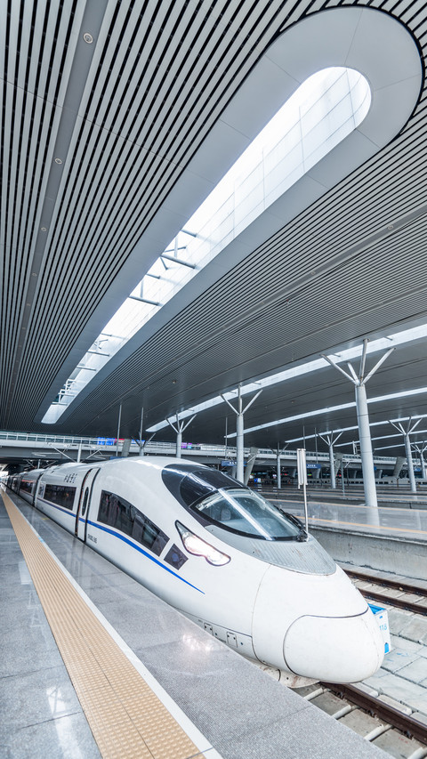What is the difference between highspeed rail and bullet tra preview