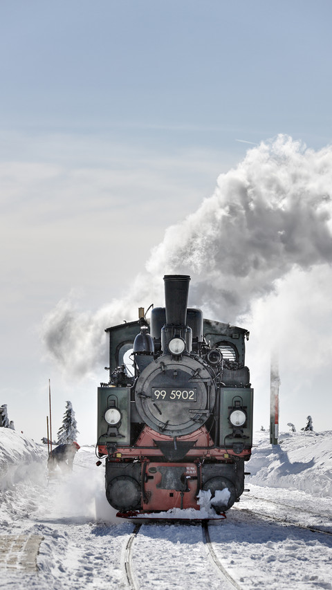 international-train preview
