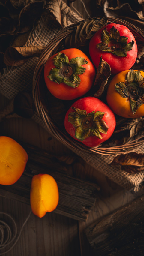Can persimmons and pomegranates be eaten together preview