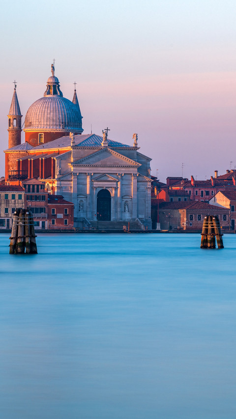 The seaside of venice preview