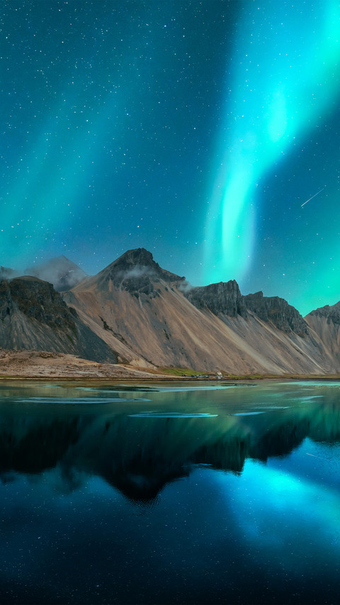 The northern lights above the mountains preview