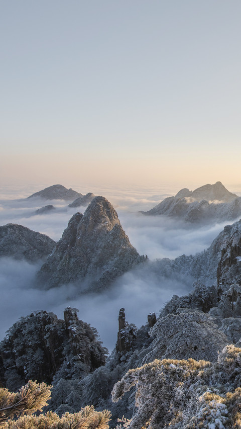 Sunrise Scenery of Mount Huangshan preview