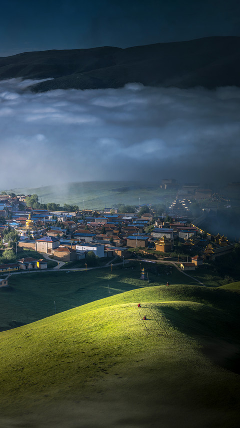 The morning mist spread over langyi temple preview