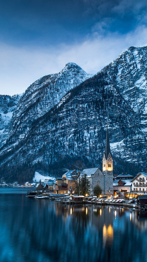 Hallstatt in early morning preview