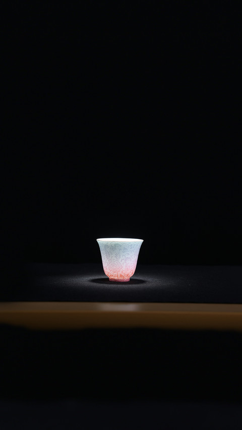 光与瓷器的碰撞 preview