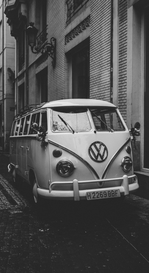 Cars Black or White preview