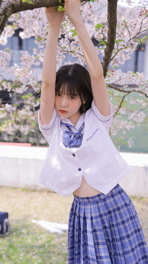 樱花树下的浪漫 preview