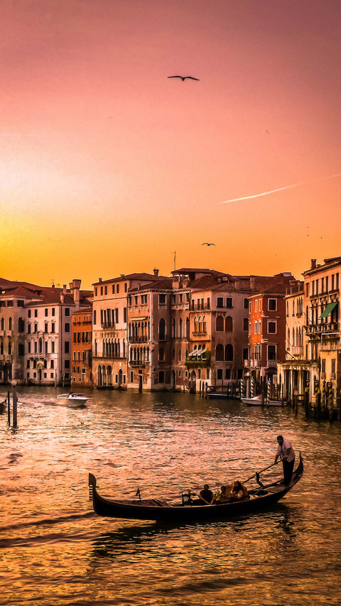 International-Grand Canal preview