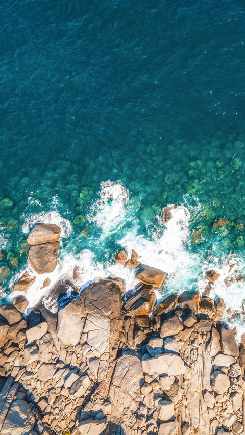 What is the meaning of hainan island wide lockdown preview
