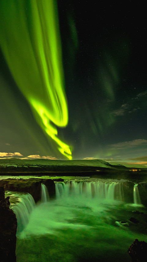 Beautiful Aurora Shining on The Earth preview