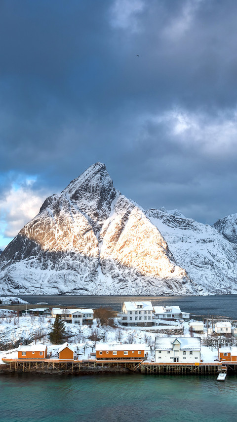 Traditional Norwegian fisherman's cabins preview