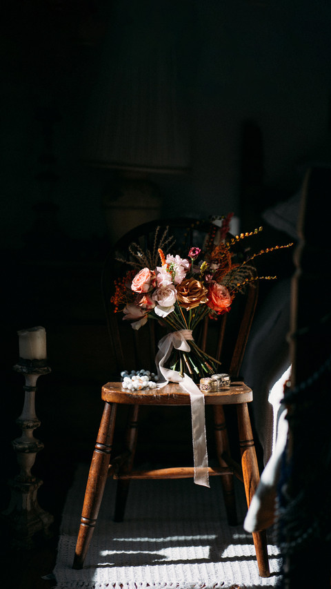Beautiful wedding flowers in vintage style room preview
