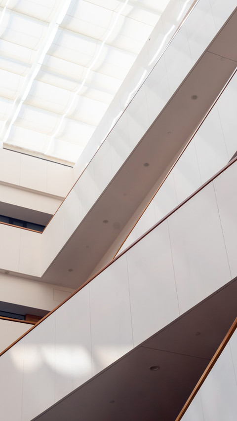 The hospitals ceiling corridor is transparent preview