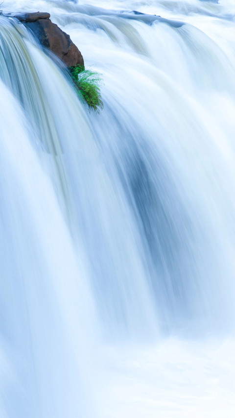Refreshing Waterfall preview