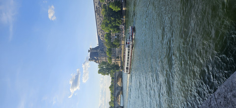 sailing on the Seine River.jpg preview