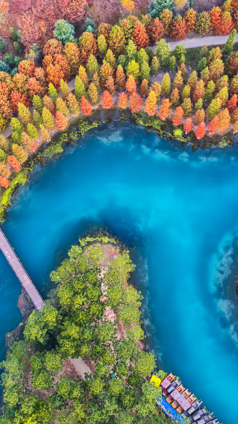 A glimpse of the autumn sea of clouds preview