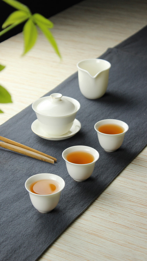 一叶见方寸 一茶现万千 preview