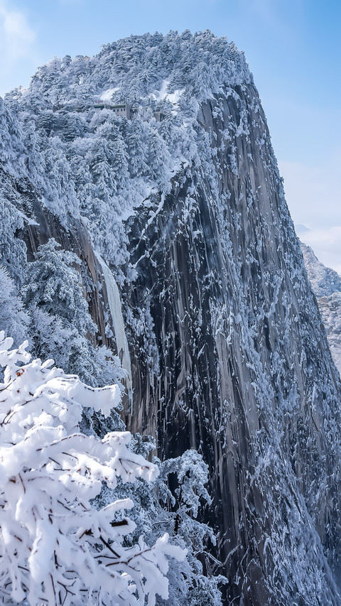 The most perilous mountain in the world 2 preview