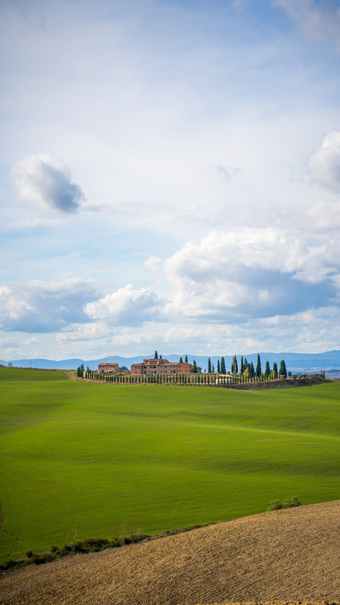 Tuscany landscape preview