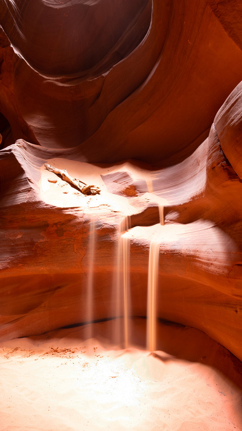 A waterfall of quicksand preview