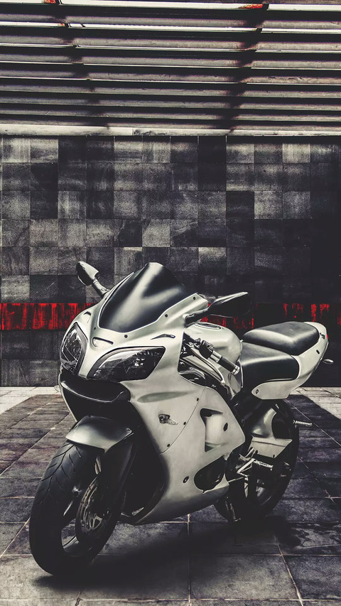 India-motorcycle_&_e816d276-c1cb-4dc4-8760-e87dc5f12766 preview